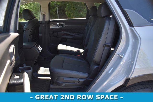 used 2022 Kia Sorento car, priced at $29,826