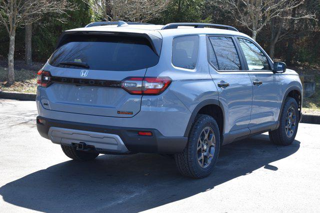 new 2025 Honda Pilot car, priced at $51,685