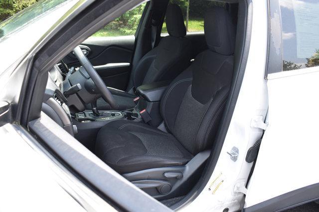used 2019 Jeep Cherokee car, priced at $14,200