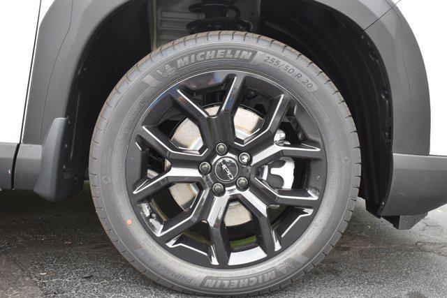 new 2025 Honda Pilot car, priced at $53,650