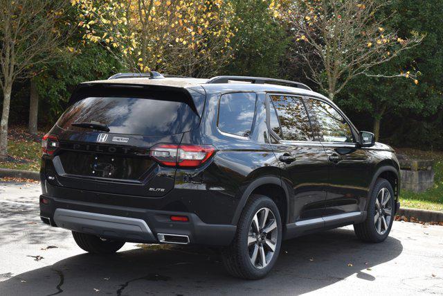 new 2025 Honda Pilot car, priced at $54,430