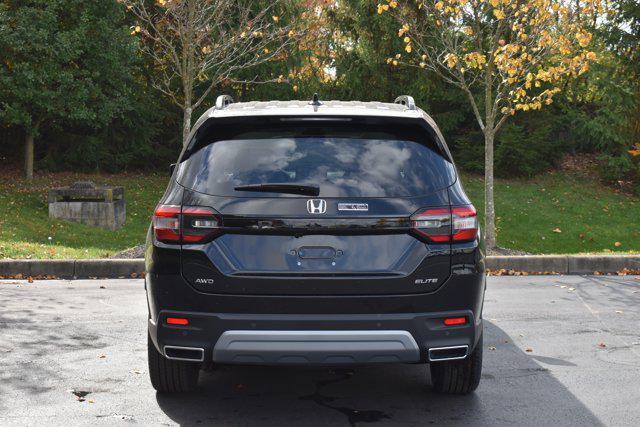 new 2025 Honda Pilot car, priced at $54,430