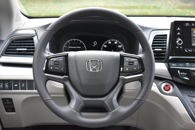 new 2025 Honda Odyssey car, priced at $43,570