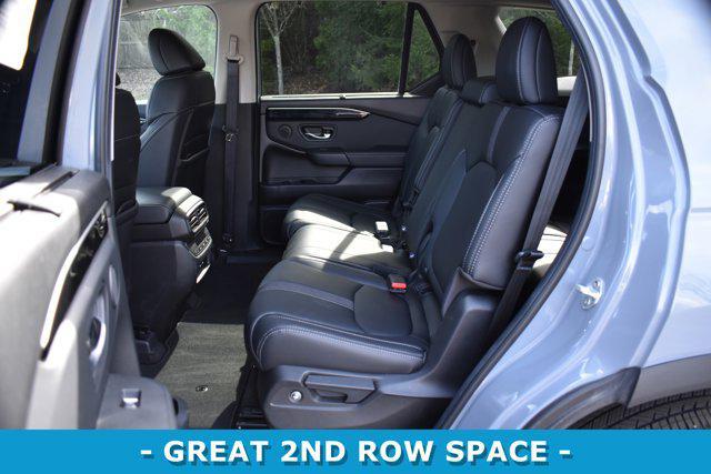 used 2025 Honda Pilot car, priced at $47,678