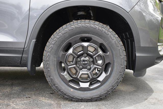 new 2025 Honda Ridgeline car, priced at $43,697
