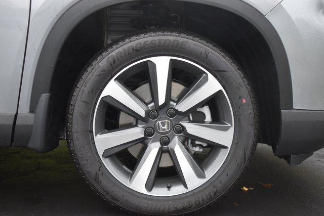new 2025 Honda Pilot car, priced at $54,475