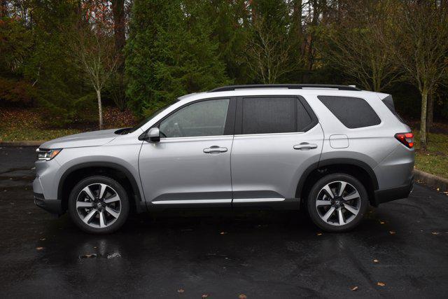 new 2025 Honda Pilot car, priced at $54,475
