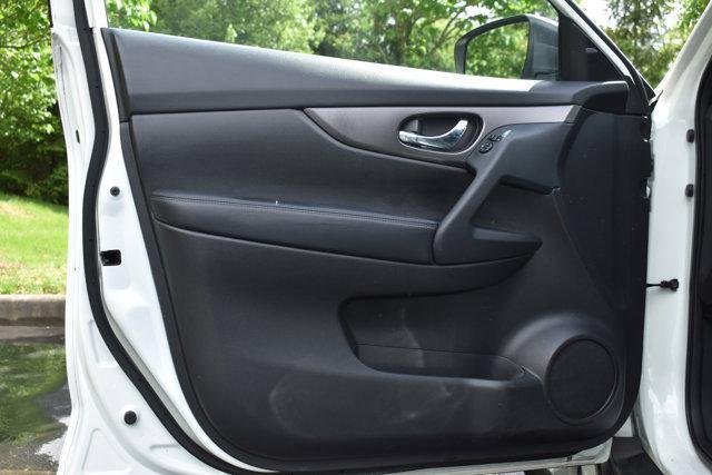 used 2015 Nissan Rogue car, priced at $10,898