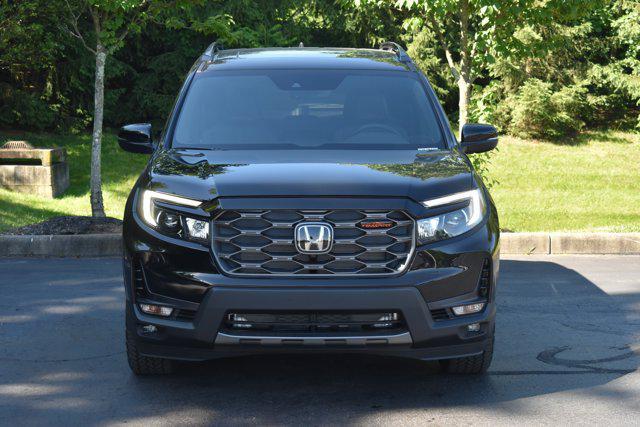 new 2025 Honda Passport car, priced at $46,395