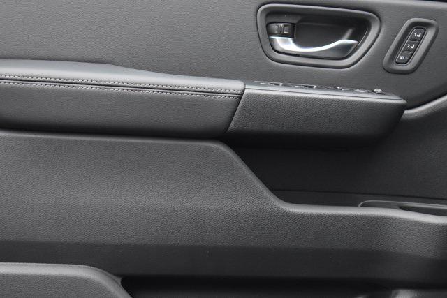 new 2025 Honda Pilot car, priced at $44,750