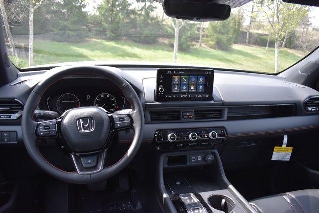 new 2025 Honda Pilot car, priced at $50,805