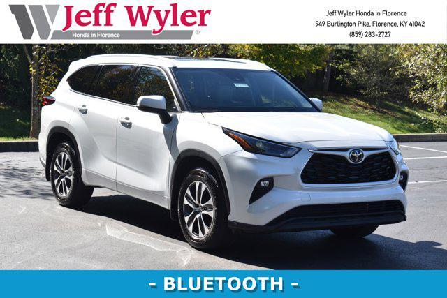 used 2022 Toyota Highlander car, priced at $36,790