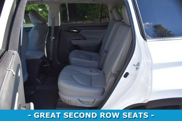 used 2022 Toyota Highlander car, priced at $36,790
