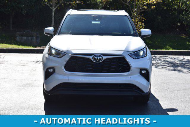used 2022 Toyota Highlander car, priced at $36,790