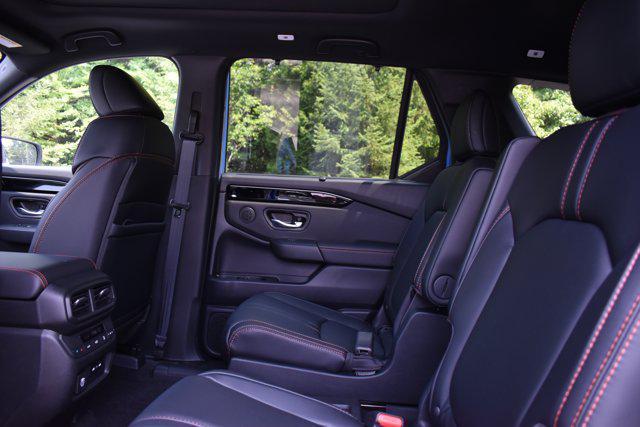 new 2025 Honda Pilot car, priced at $51,580