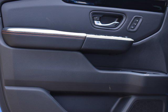 new 2025 Honda Pilot car, priced at $51,580