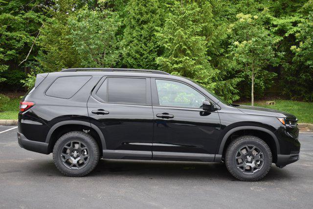new 2025 Honda Pilot car, priced at $51,580