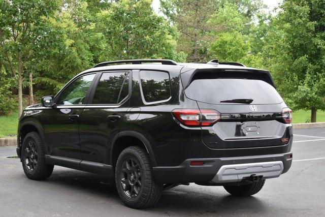 new 2025 Honda Pilot car, priced at $51,580