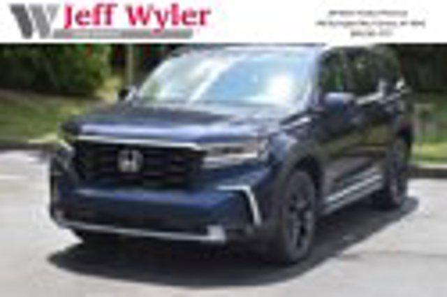 new 2025 Honda Pilot car, priced at $54,475