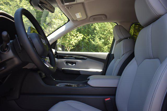 new 2025 Honda Pilot car, priced at $47,980