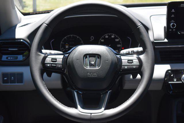 new 2025 Honda Pilot car, priced at $47,980