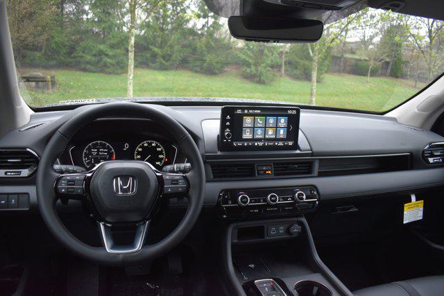 new 2025 Honda Pilot car, priced at $47,405