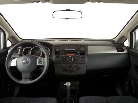 used 2010 Nissan Versa car