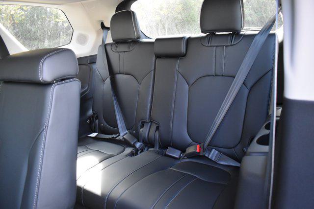 new 2025 Honda Pilot car, priced at $50,705