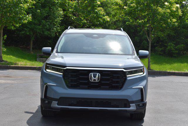 new 2025 Honda Pilot car, priced at $52,135