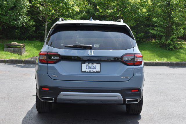 new 2025 Honda Pilot car, priced at $52,135