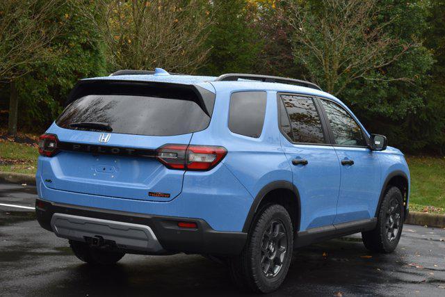 new 2025 Honda Pilot car, priced at $51,685