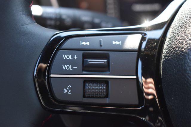 new 2025 Honda Pilot car, priced at $55,930