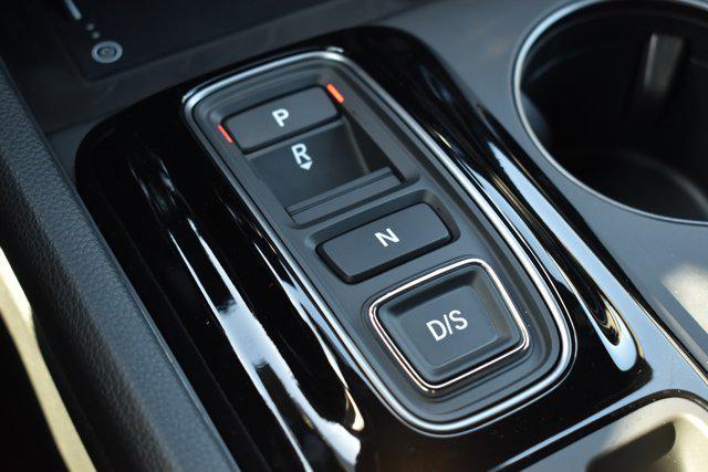 new 2025 Honda Pilot car, priced at $51,230