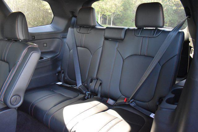 new 2025 Honda Pilot car, priced at $51,230