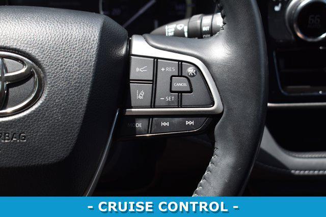 used 2022 Toyota Highlander car, priced at $37,721