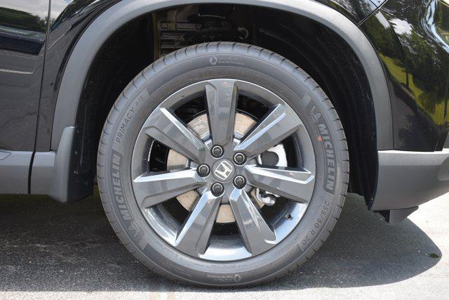 new 2025 Honda Pilot car, priced at $44,180
