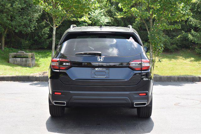 new 2025 Honda Pilot car, priced at $44,180