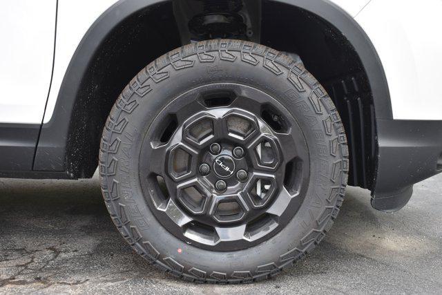 new 2025 Honda Ridgeline car, priced at $43,756