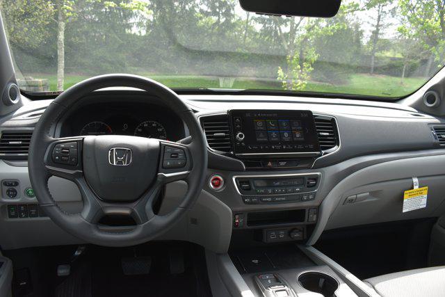 new 2025 Honda Ridgeline car, priced at $43,756