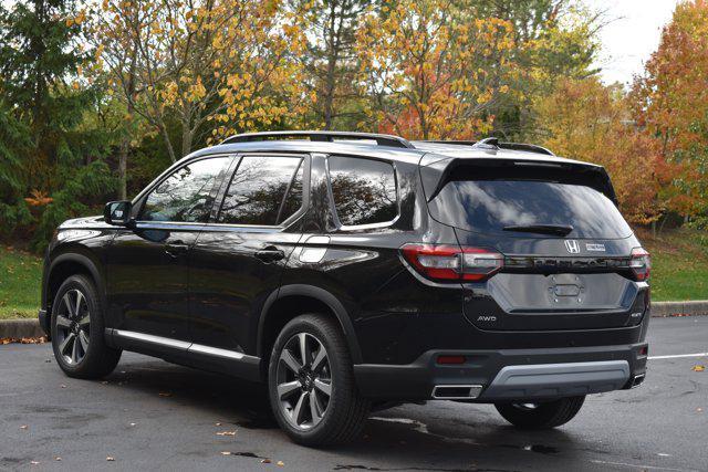 new 2025 Honda Pilot car, priced at $55,205
