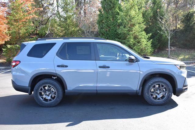 new 2025 Honda Pilot car, priced at $51,205