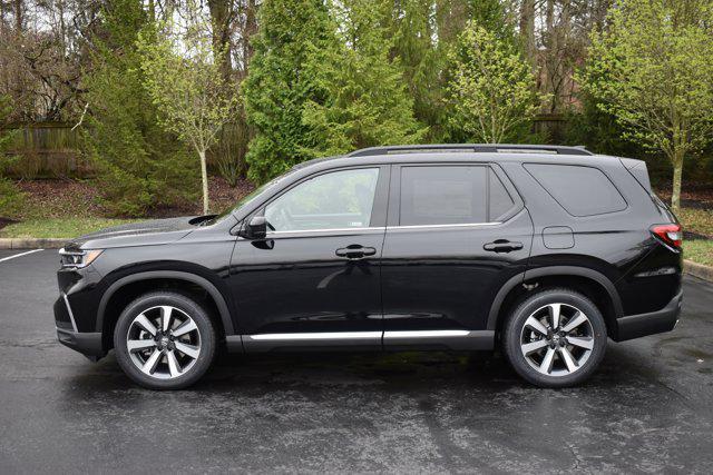 new 2025 Honda Pilot car, priced at $50,950