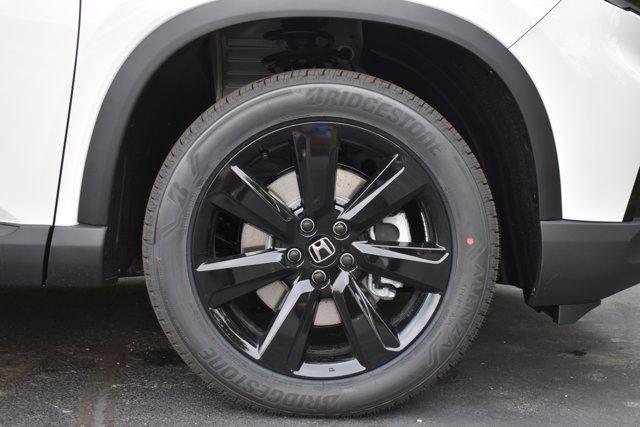 new 2025 Honda Pilot car, priced at $56,230