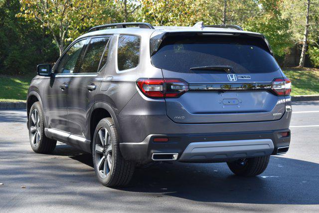 new 2025 Honda Pilot car, priced at $50,395