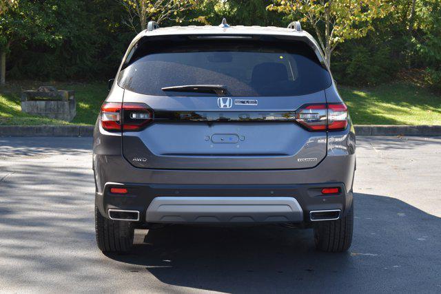 new 2025 Honda Pilot car, priced at $50,395