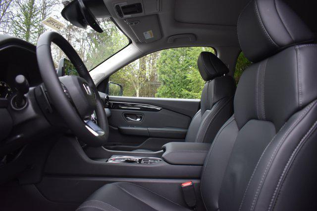 new 2025 Honda Pilot car, priced at $50,395