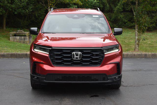 new 2025 Honda Pilot car, priced at $44,105
