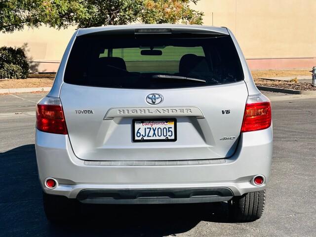 used 2008 Toyota Highlander car, priced at $12,999