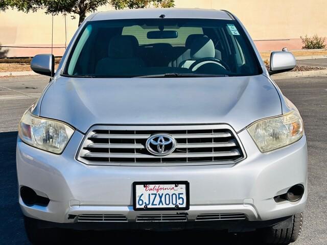 used 2008 Toyota Highlander car, priced at $12,999