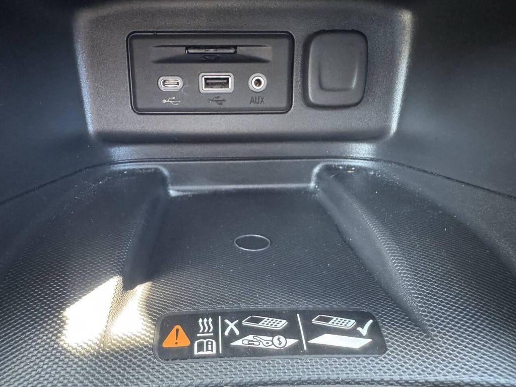 used 2024 Chevrolet Equinox car, priced at $21,900